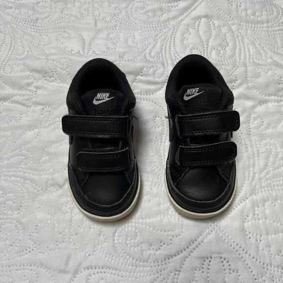 Nike Capri 3 Leather Sneakers Size 5 - Picture 10 of 10